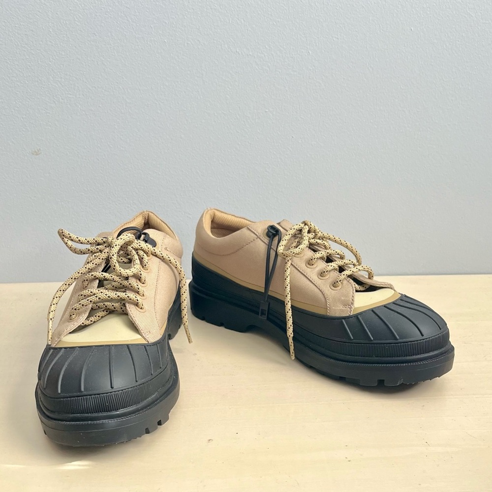 Zara Men’s Rubberized Sport Shoe Size US 9.5 UK 43